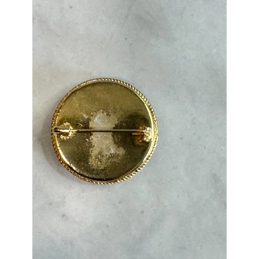 Vintage Micro Mosaic Brooch Floral Design Gold-Tone Round 1 1/4" - Picture 4 of 4